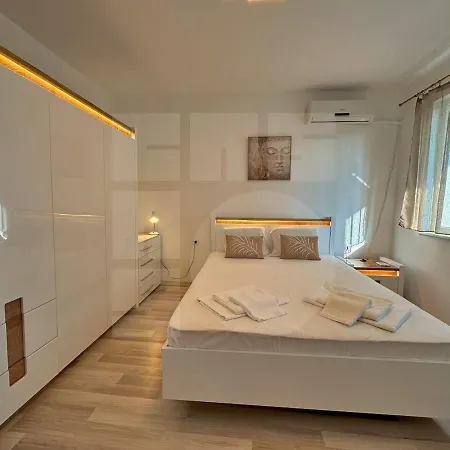 1br Pineview Retreat וארנה